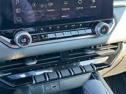 New 2026 GMC Canyon Elevation w/ Convenience Package image 14