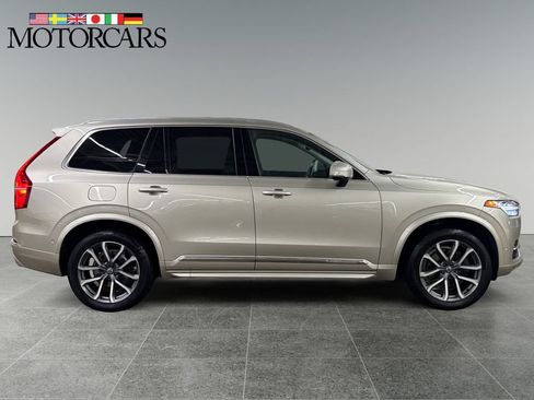 Used 2017 Volvo XC90 T6 Inscription w/ Vision Package AWD/4WD image 2