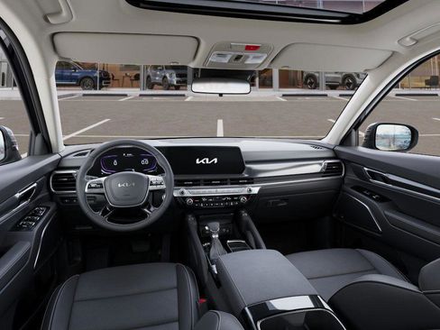 New 2025 Kia Telluride S image 14