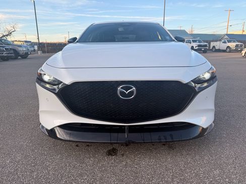 Used 2024 MAZDA MAZDA3 Hatchback w/Premium Plus Pkg image 3