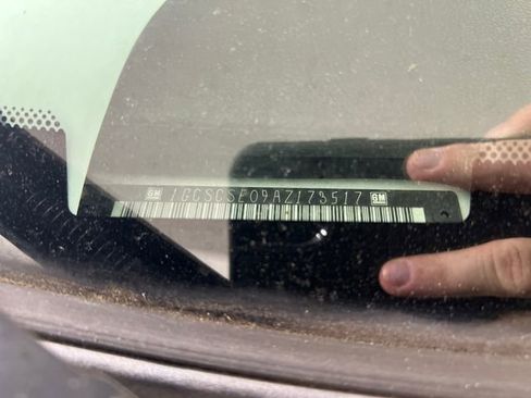 Used 2010 Chevrolet Silverado 1500 LT w/ Regional Value Package image 26