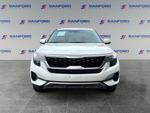 Used 2023 Kia Seltos EX AWD/4WD image 8