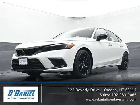 Used 2023 Honda Civic Sport image 9