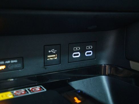 Used 2025 Toyota Camry XSE FWD image 28