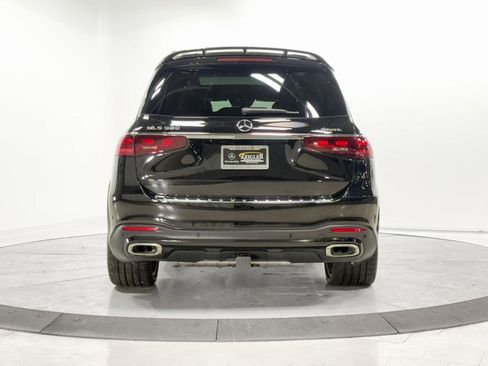 Used 2025 Mercedes-Benz GLS 580 4MATIC image 31