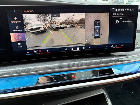 Certified 2025 BMW 750e xDrive w/ Executive Package image 22