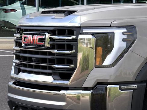 New 2026 GMC Sierra 2500 SLE w/ SLE Value Package; AWD/4WD image 13
