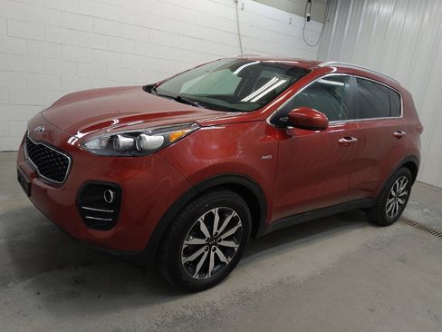 Used 2017 Kia Sportage EX image 2