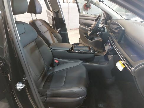 Certified 2025 Hyundai Tucson SEL AWD/4WD image 10