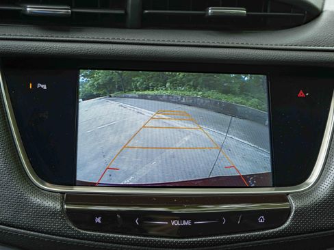 Used 2017 Cadillac XT5 Luxury image 33