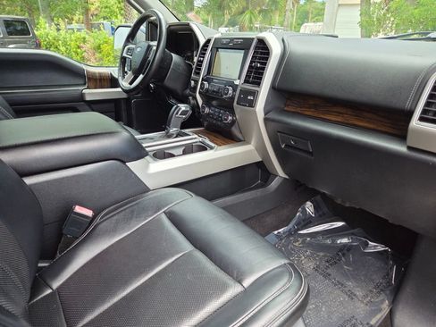 Used 2019 Ford F150 Lariat RWD image 14