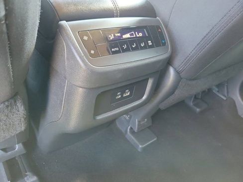 Certified 2025 Nissan Pathfinder SV FWD image 20
