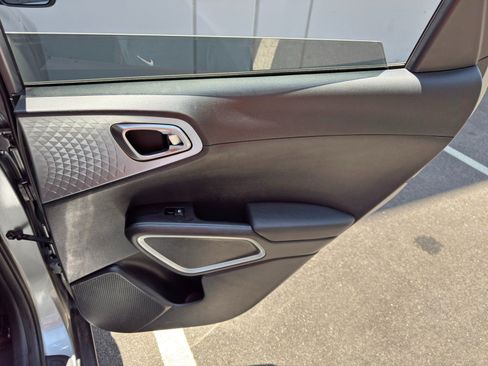 Used 2022 Kia Soul LX w/ Technology Package FWD image 36