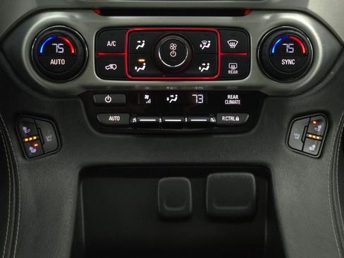 Used 2016 GMC Yukon SLT w/ Open Road Package image 32