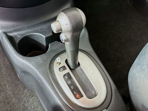 Used 2015 Nissan Versa SV image 18