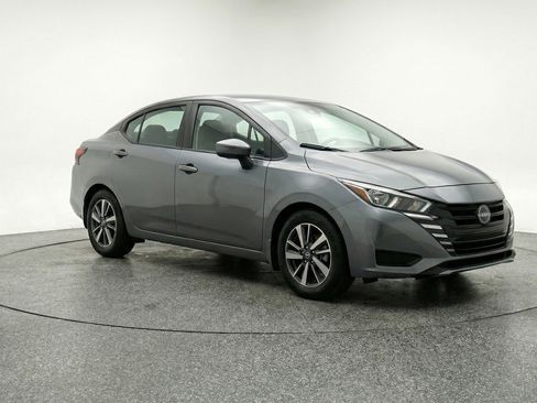 Used 2025 Nissan Versa SV FWD image 1