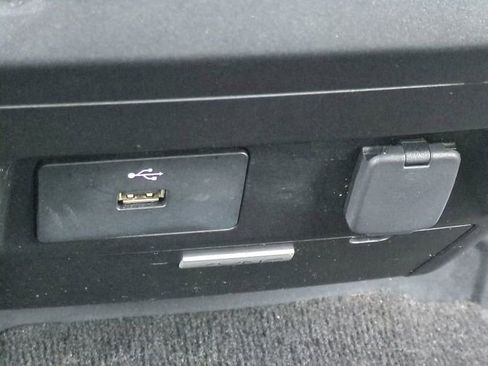 Used 2018 Ford F150 XLT image 24