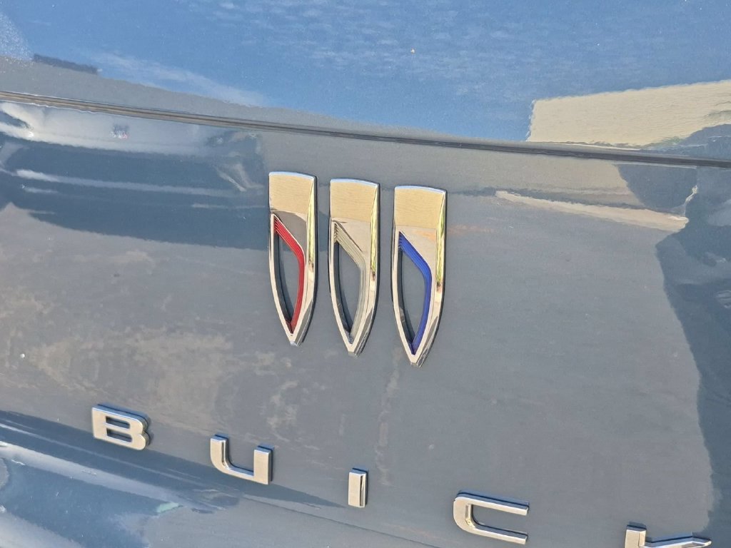 New 2026 Buick Envista Sport Touring FWD image 29