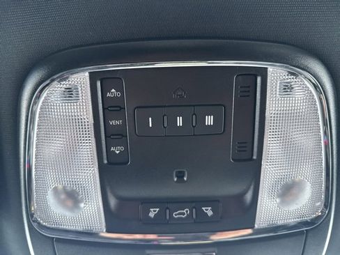 Used 2020 Dodge Durango GT image 42