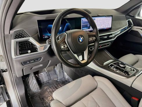 Used 2024 BMW X5 xDrive50e w/ Executive Package AWD/4WD image 9