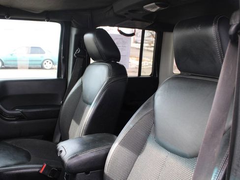 Used 2016 Jeep Wrangler Unlimited Sport image 19