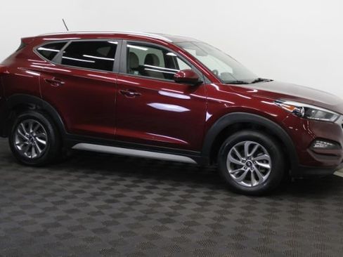 Used 2017 Hyundai Tucson SE w/ SE Popular Package 02 AWD/4WD image 4