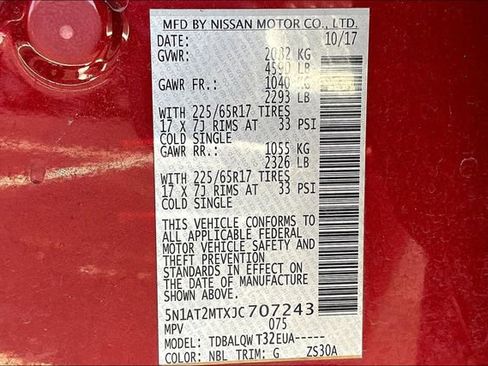 Used 2018 Nissan Rogue SV image 18