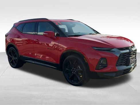 Certified 2021 Chevrolet Blazer RS w/ Enhanced Convenience Package image 3