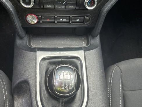 Used 2020 Ford Mustang Coupe RWD image 10