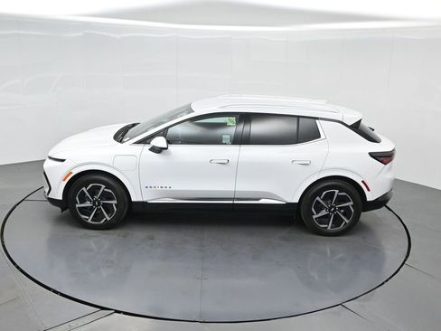 Used 2025 Chevrolet Equinox EV LT w/ Convenience Package image 57