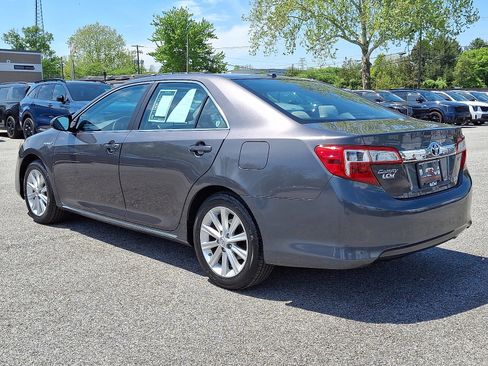 Used 2013 Toyota Camry XLE w/ Leather Pkg FWD image 7