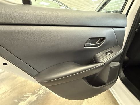 Used 2024 Nissan Sentra SV image 13