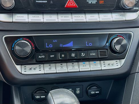 Used 2019 Hyundai Sonata Limited w/ Ultimate Package 04 FWD image 12