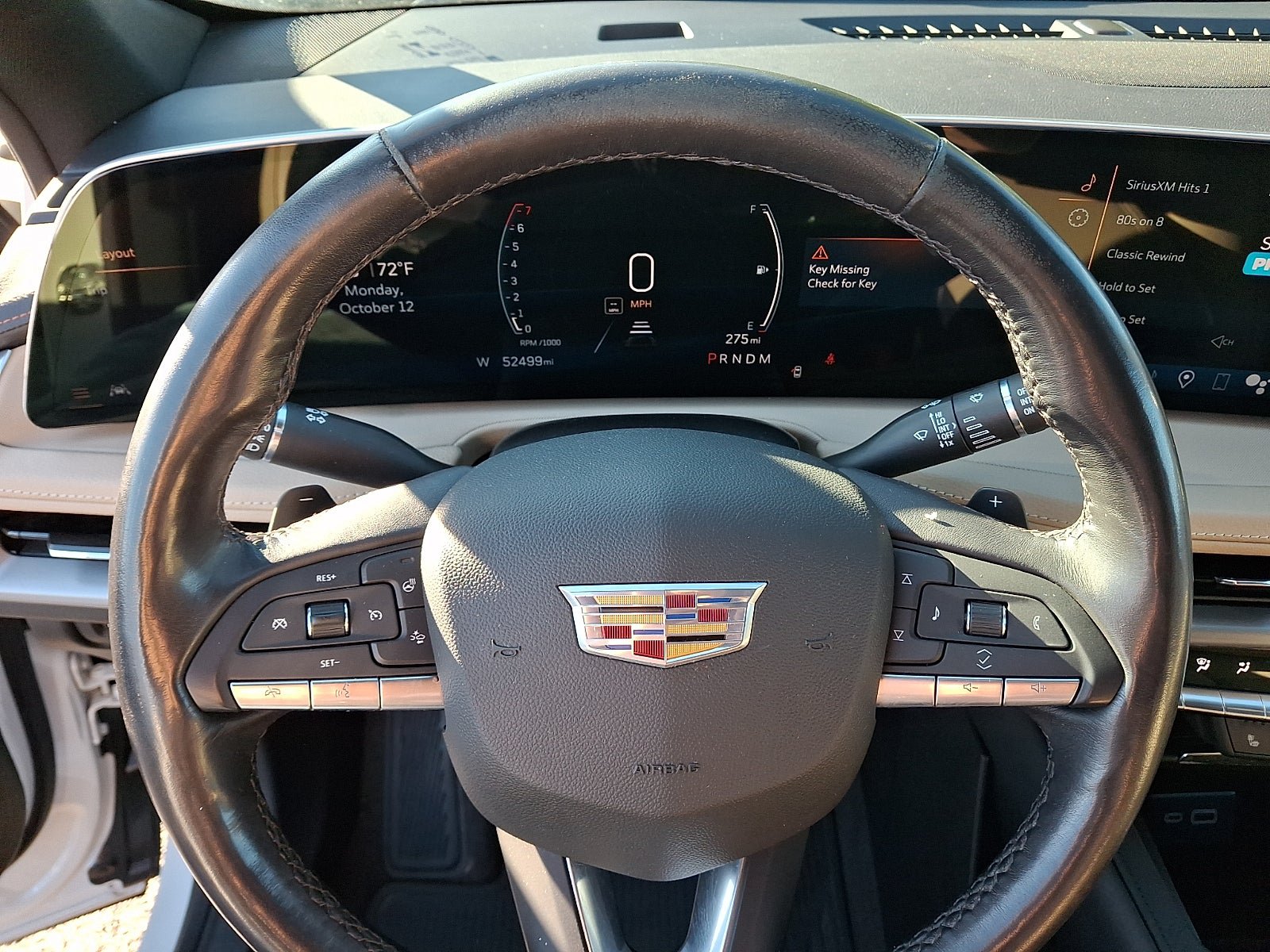 Used 2024 Cadillac XT4 Luxury w/ Cold Weather Package FWD image 11