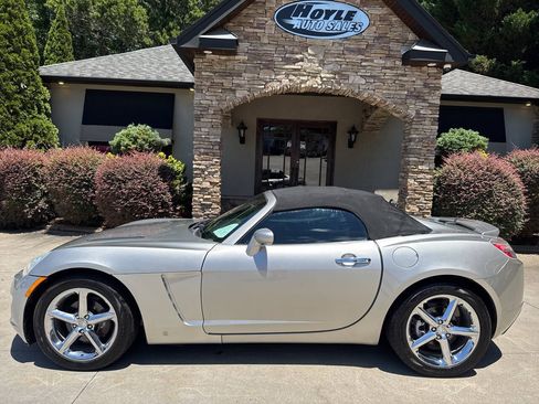 Used 2008 Saturn Sky w/ Premium Trim Package RWD image 2