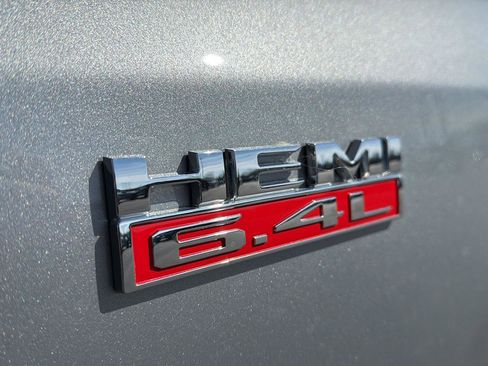 Used 2022 RAM 2500 Tradesman image 6