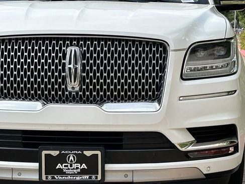 Used 2021 Lincoln Navigator L Reserve w/ Luxury Package AWD/4WD image 9