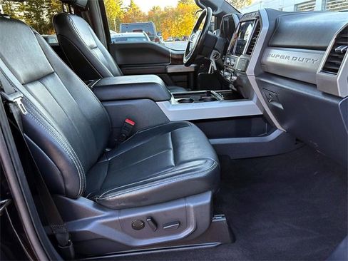 Used 2022 Ford F250 Lariat w/ Lariat Value Package image 16