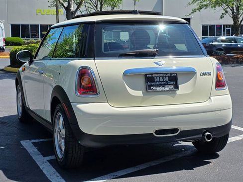 Used 2008 MINI Cooper Hardtop w/ Premium Pkg FWD image 7