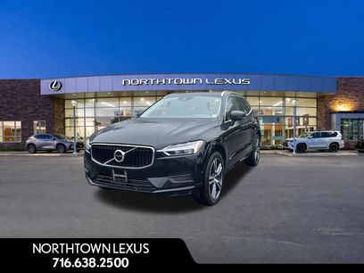 Used 2019 Volvo XC60 T6 Momentum w/ Multimedia Package