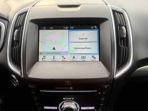 Used 2018 Ford Edge Titanium w/ Equipment Group 301A AWD/4WD image 20