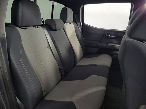 Used 2021 Toyota Tacoma TRD Sport image 16