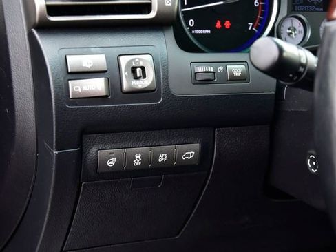 Used 2011 Lexus LX 570 4WD image 39