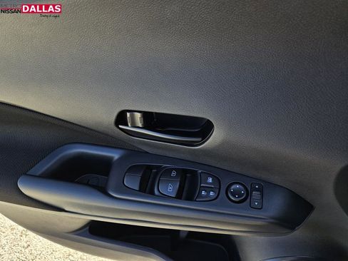 New 2025 Nissan Kicks Play S image 13