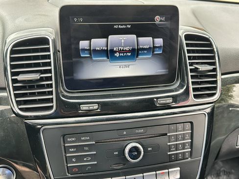 Used 2018 Mercedes-Benz GLE 350 image 16