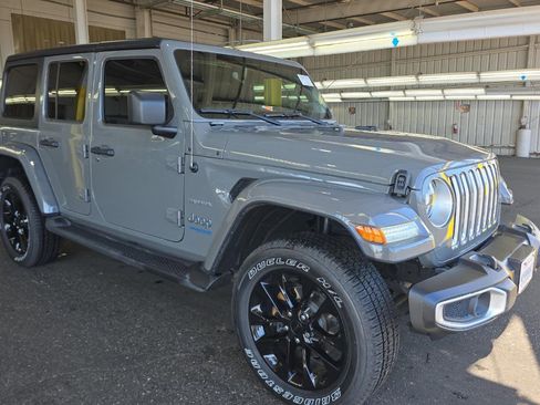 Used 2021 Jeep Wrangler Unlimited Sahara w/ Cold Weather Group image 2