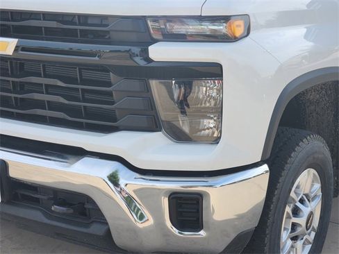 New 2026 Chevrolet Silverado 2500 W/T RWD image 16
