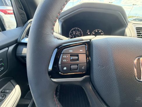 Used 2025 Honda Odyssey Sport-L image 12