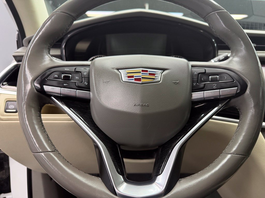 Used 2020 Cadillac XT6 Premium Luxury FWD image 22