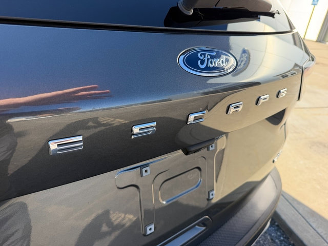 Used 2020 Ford Escape SEL AWD/4WD image 4